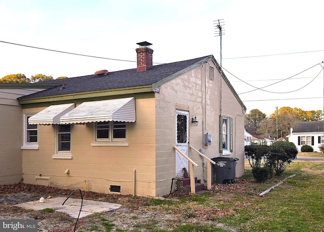 view of side of property