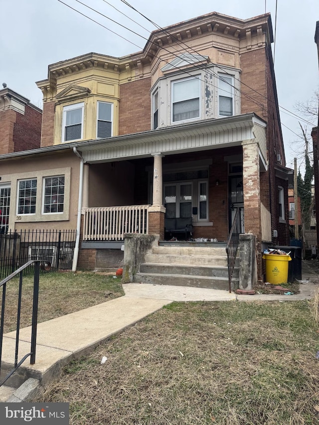 view of front of house featuring a porch