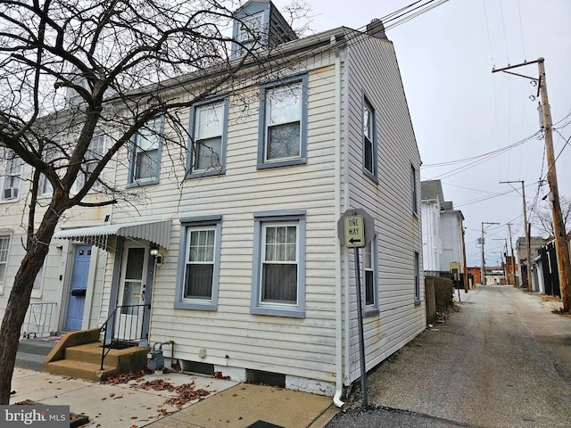 view of front of home