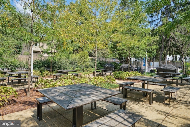 view of property's community featuring a patio area