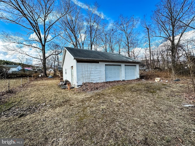 view of detached garage