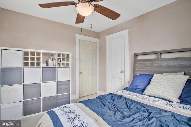 bedroom with ceiling fan