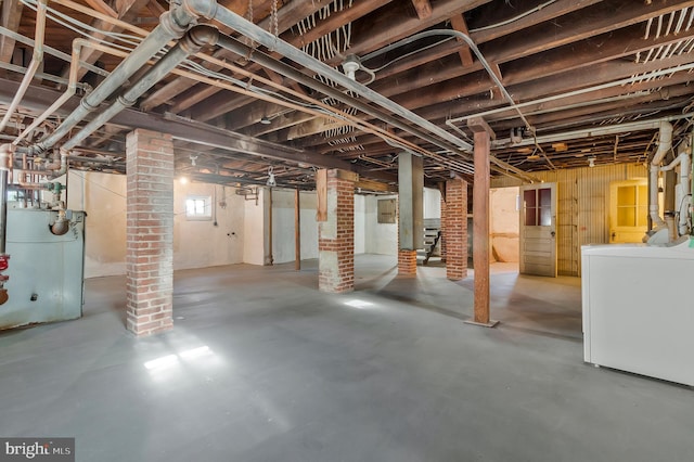 basement with washer / dryer