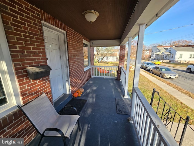 view of patio / terrace with covered porch