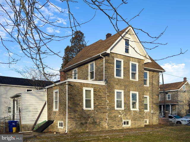 view of home's exterior