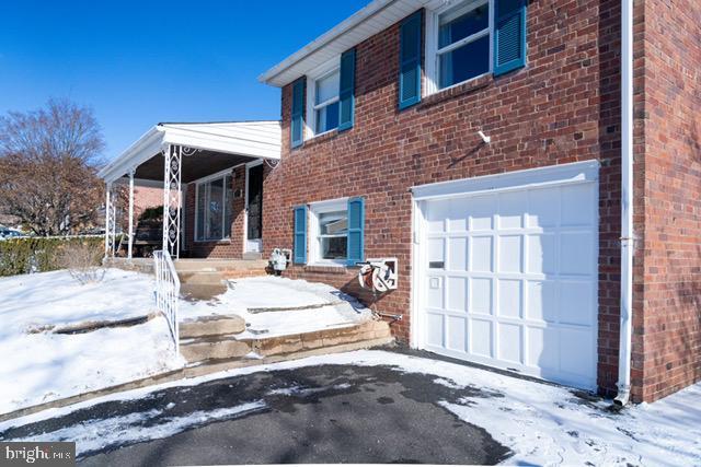 exterior space with a porch