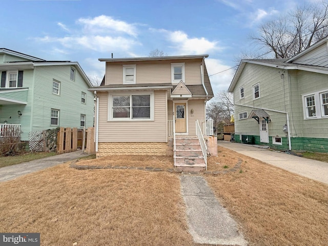 view of front of property