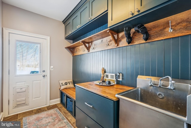 mudroom featuring sink