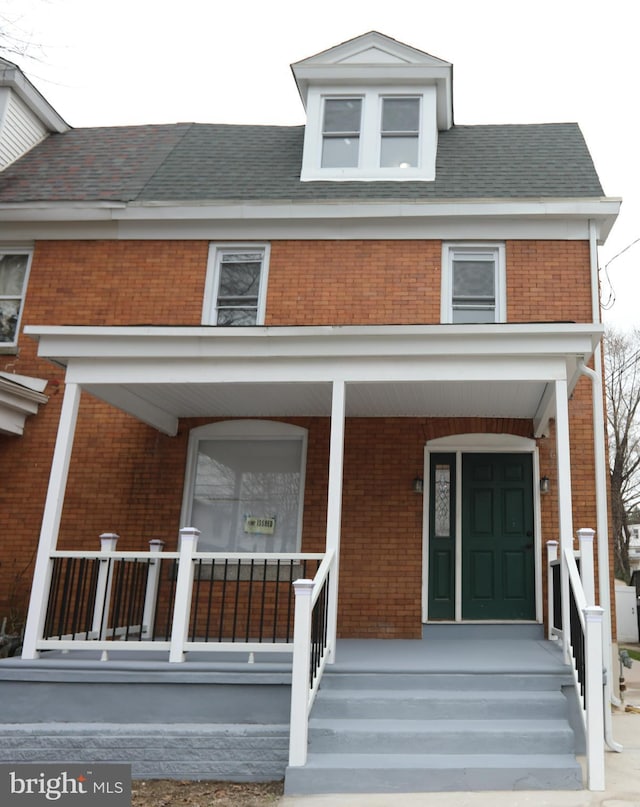 view of front of home featuring a porch