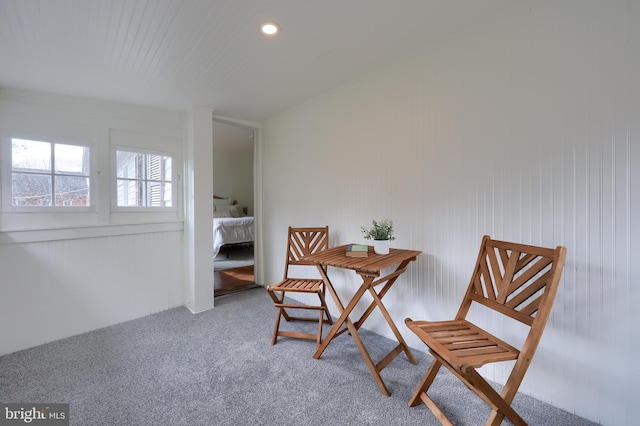 living area with carpet