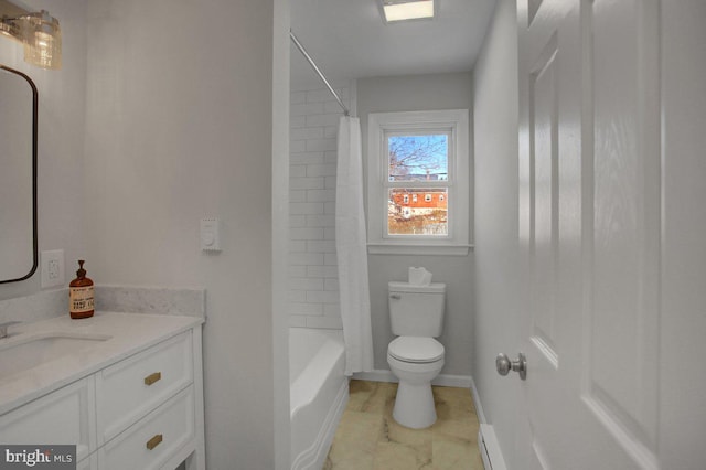 full bathroom with shower / bath combo with shower curtain, vanity, and toilet