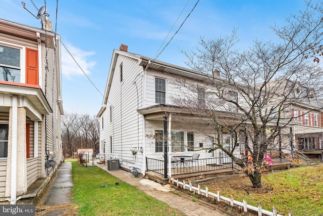 view of front of home featuring central AC