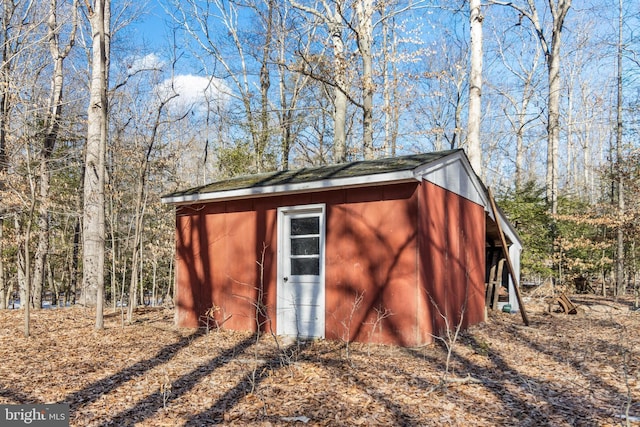 view of outbuilding