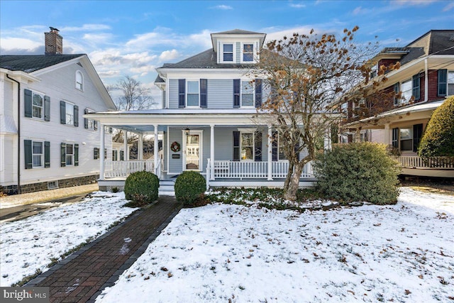 view of front of property featuring a porch