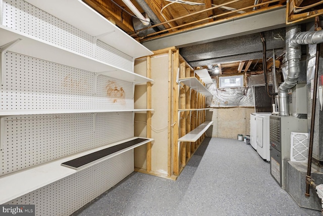 basement with washer / clothes dryer