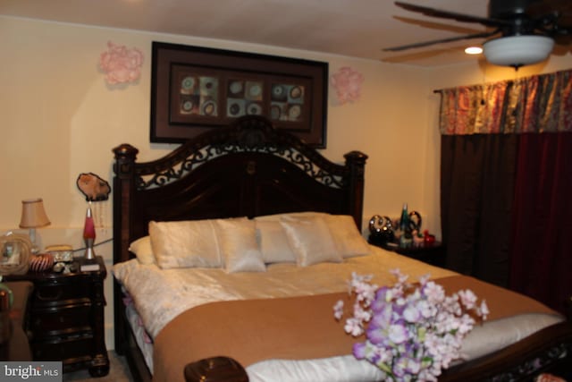 bedroom featuring ceiling fan