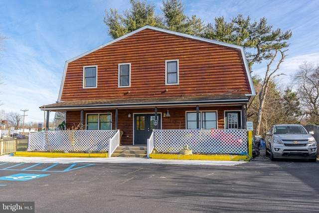 view of front of house featuring covered porch