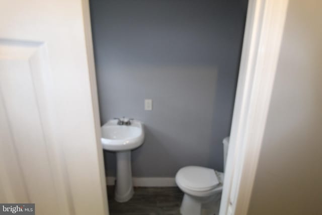 bathroom featuring toilet