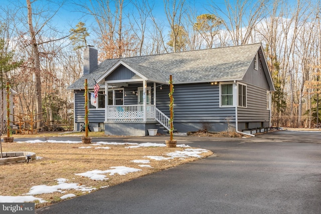 view of front of home featuring covered porch