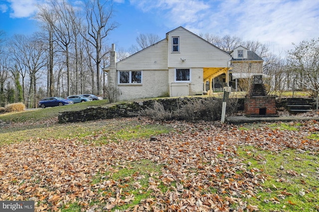 view of side of property