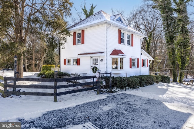 view of front of property