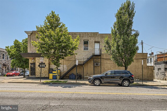 view of front of house