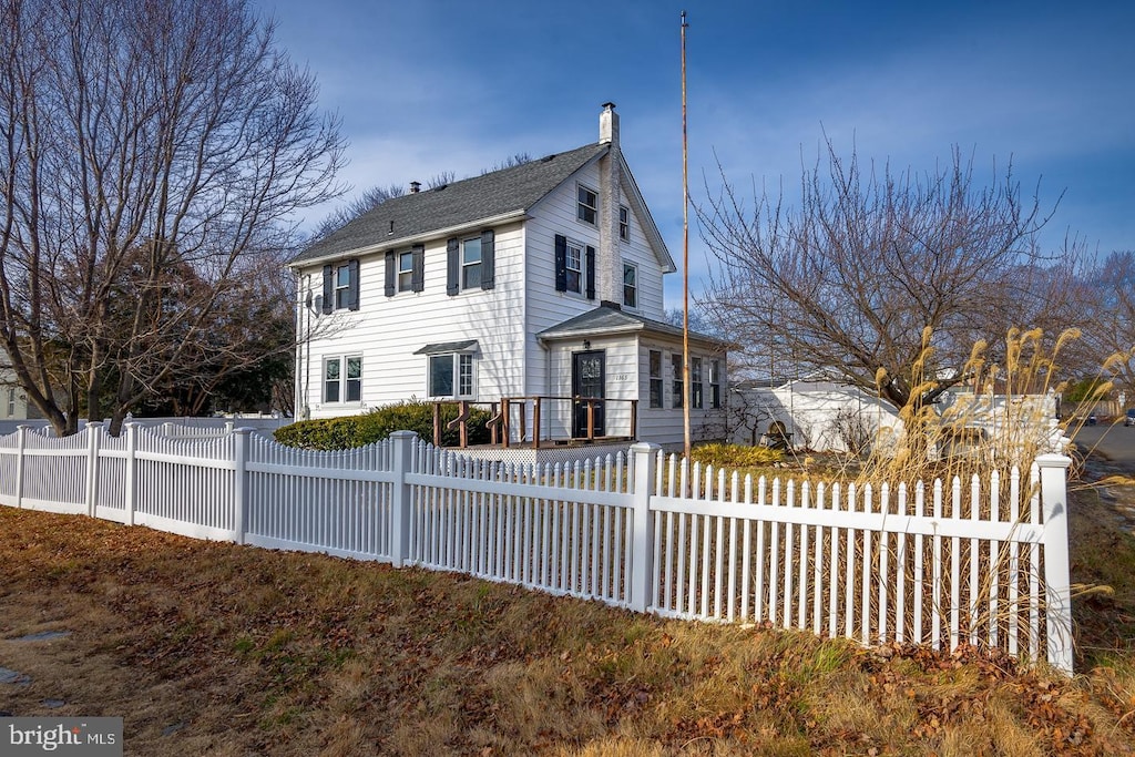 view of front of property