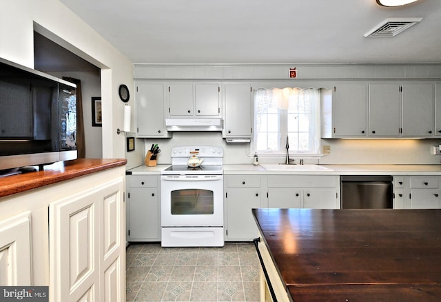 kitchen with appliances with stainless steel finishes and sink