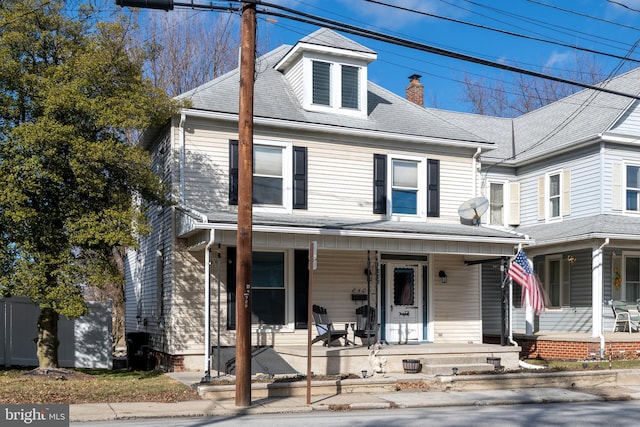 view of front of house with a porch