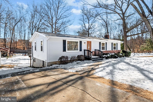 view of front of property