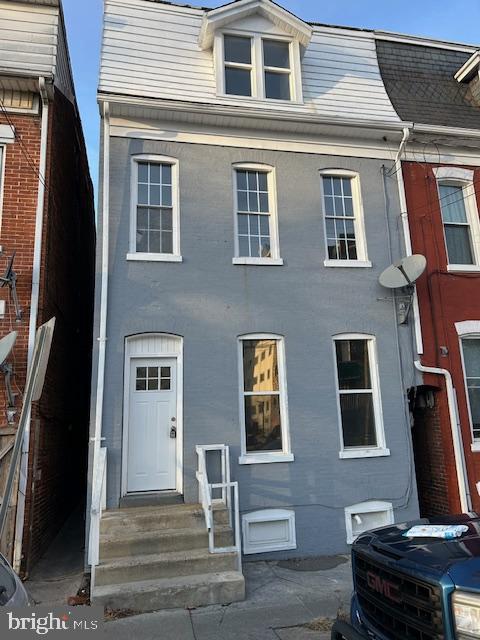 view of townhome / multi-family property