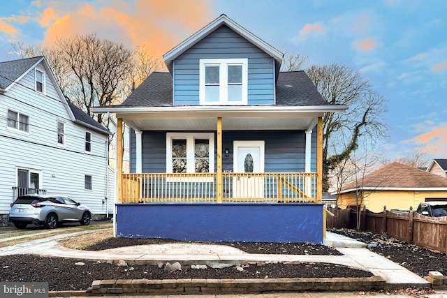 bungalow-style house with covered porch