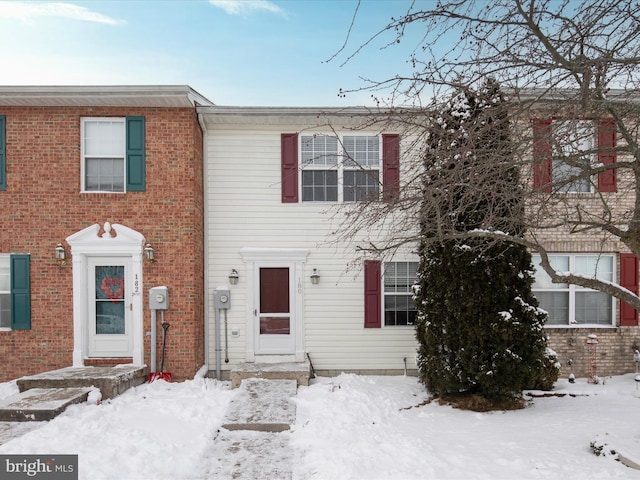 view of townhome / multi-family property