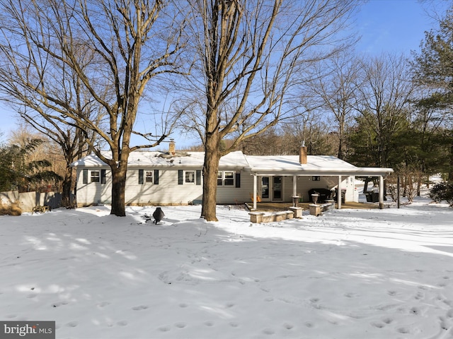 view of front of property