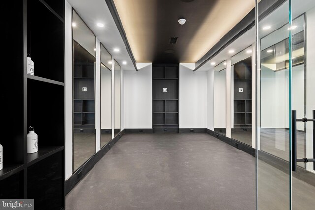 913 Drexel Ln, Bryn Mawr, PA 19010 - community lobby featuring recessed lighting