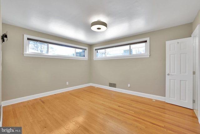 empty room featuring light hardwood / wood-style flooring