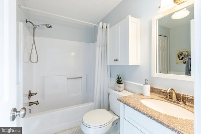 full bathroom with shower / bath combination with curtain, vanity, and toilet