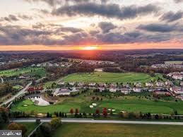 view of aerial view at dusk