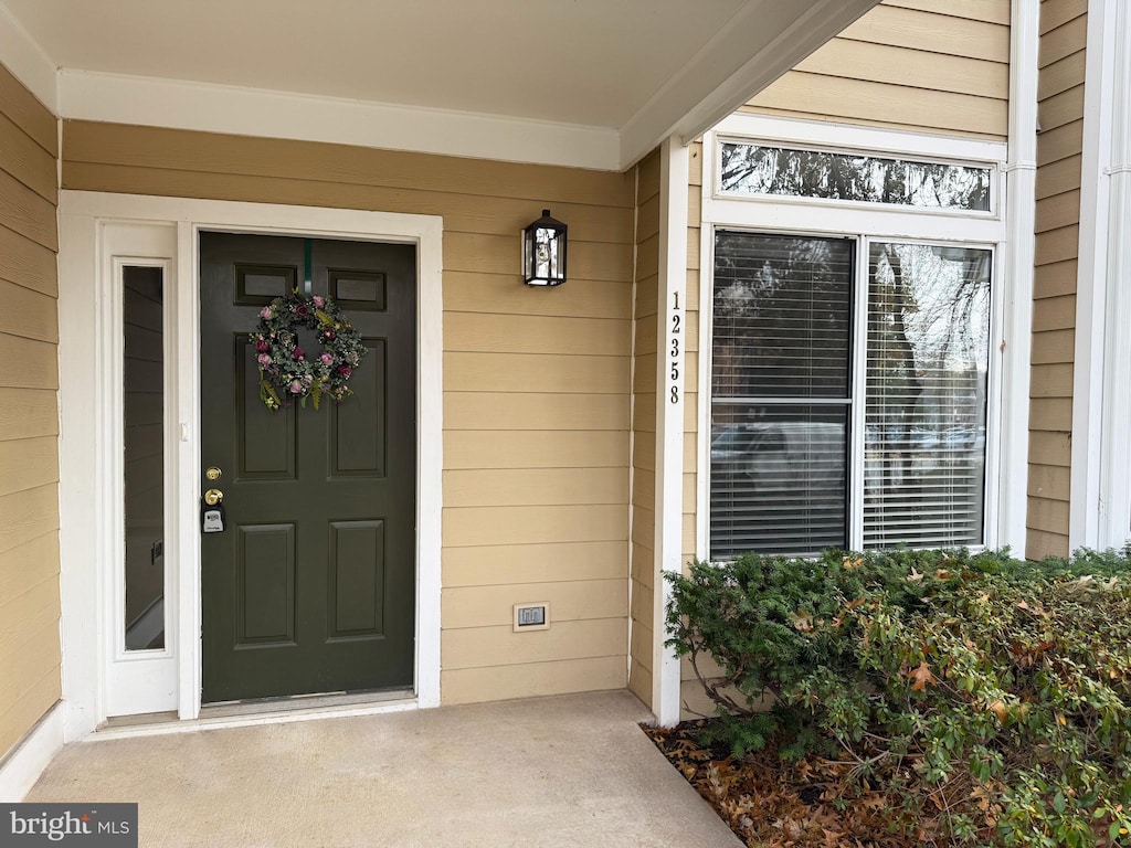 view of property entrance