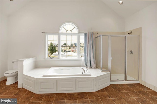 bathroom with high vaulted ceiling, independent shower and bath, and toilet