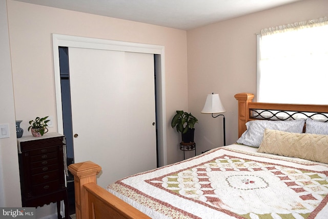 bedroom featuring a closet