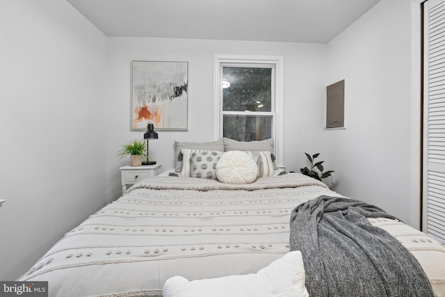 bedroom featuring a closet