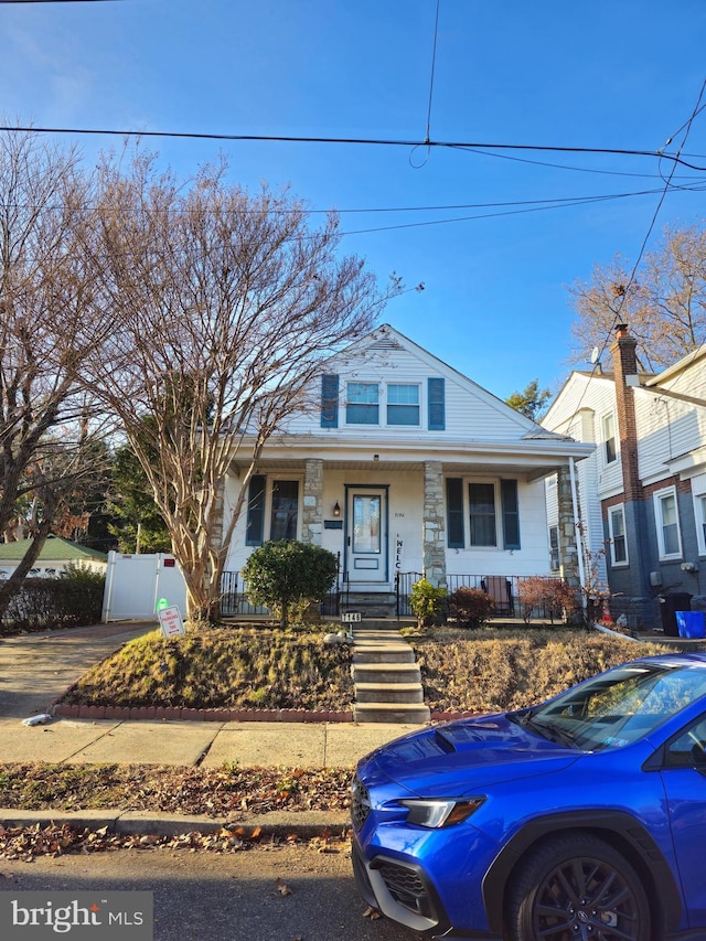 view of front facade featuring covered porch