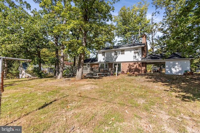 view of yard with a carport