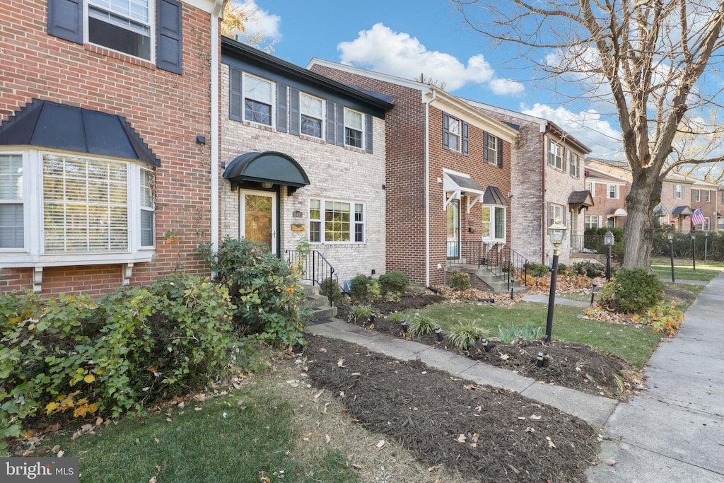 view of townhome / multi-family property