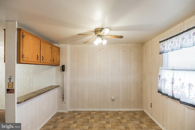 empty room with ceiling fan