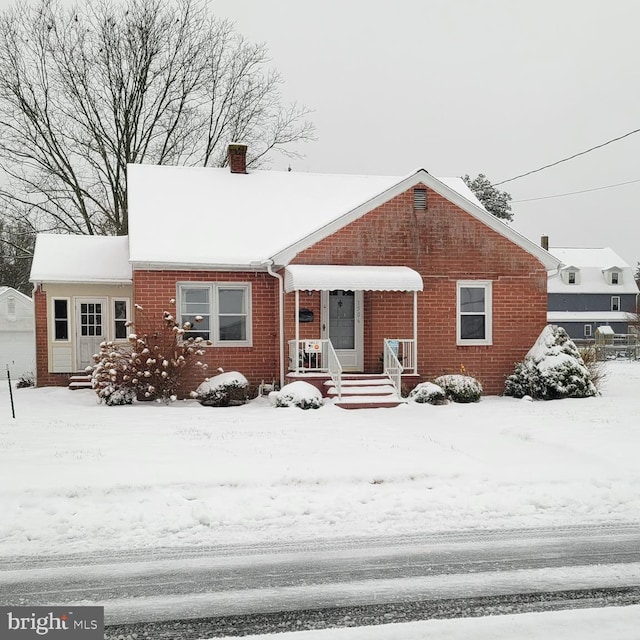 view of front of property