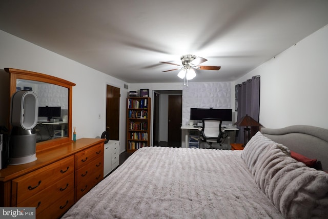 bedroom featuring ceiling fan