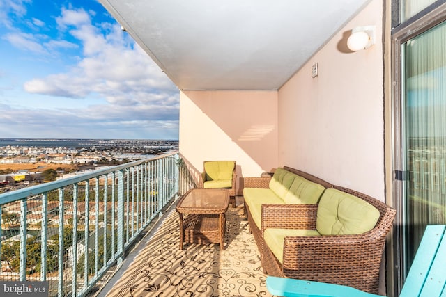 balcony featuring an outdoor hangout area