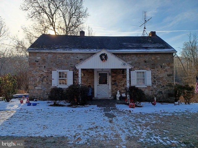 view of front facade